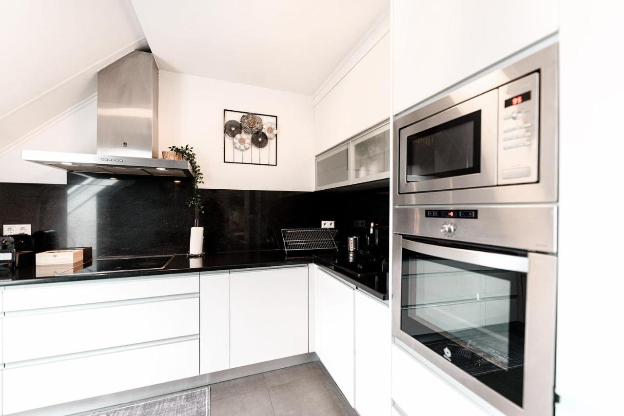 Luxurious Apt W Free Parking & Wifi Appartement Luxemburg Buitenkant foto